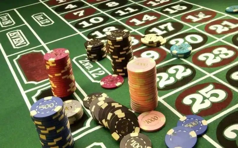 Kartu promosi home4d yang tersusun rapi